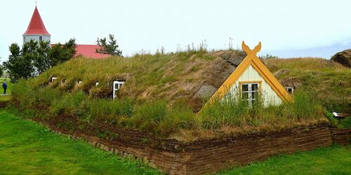 Les "fermes temples", lieu de culte en Islande?