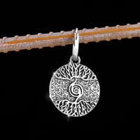 Boucle d'oreille Yggdrasil couleur argent en acier inoxydable