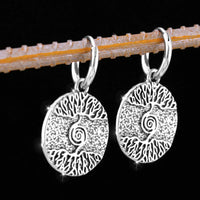 Boucle d'oreille Yggdrasil couleur argent en acier inoxydable