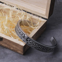 Bracelet viking avec runes nordiques